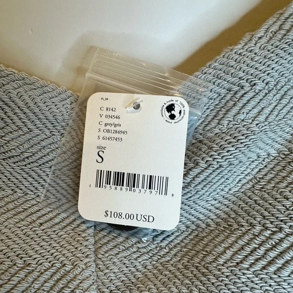 NWT Free People Gray Cropped Shirt with Button Back Size Small - Picture 3 of 5